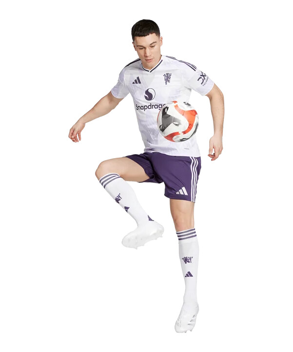 adidas manchester united short away 20252026 lila